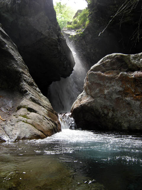 http://www.cicarudeclan.com/galleria/fiumenero01.jpg